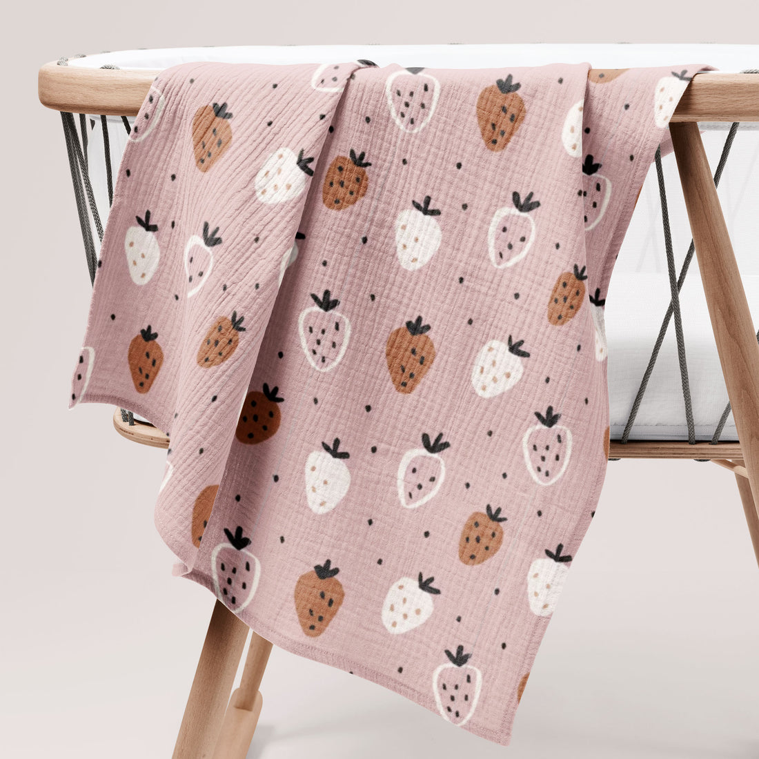 Strawberries Organik Crinkle Square Müslin Örtü